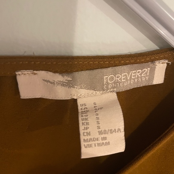 Forever 21 - Picture 4 of 4